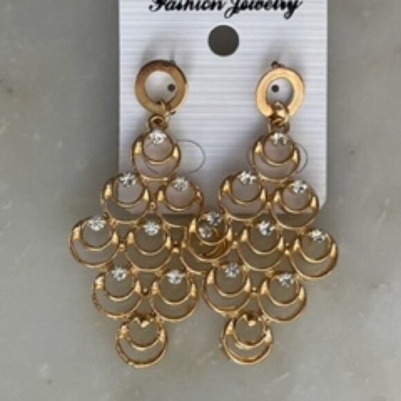 Fashion Jewelry pierced dangling earrings-Gold tone-Clear rhinestones - Picture 4 of 5
